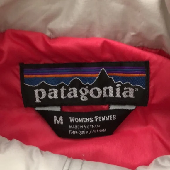 Patagonia vest white/ super light silver color. 🥶😍 Sz M with Primaloft - Picture 3 of 11